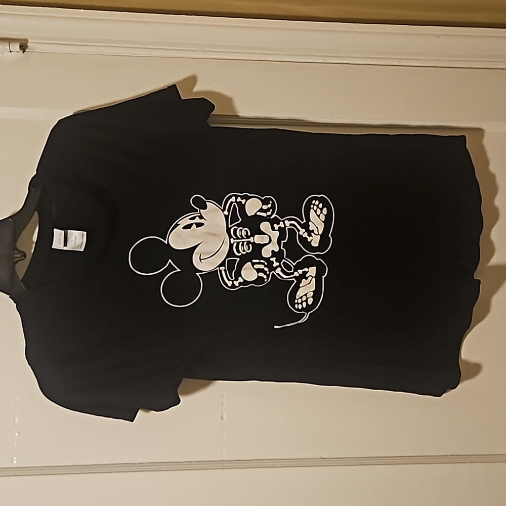 💖 5/15.00  BLACK  FRIDAY  SALE Disney Mickey  Mouse  Tee BUNDLE  AND  SAVE 💖
